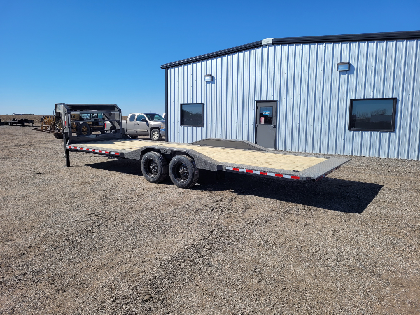 New 2026 Buckshot 102"x26' Gooseneck Tilt Trailer W/8k Axles