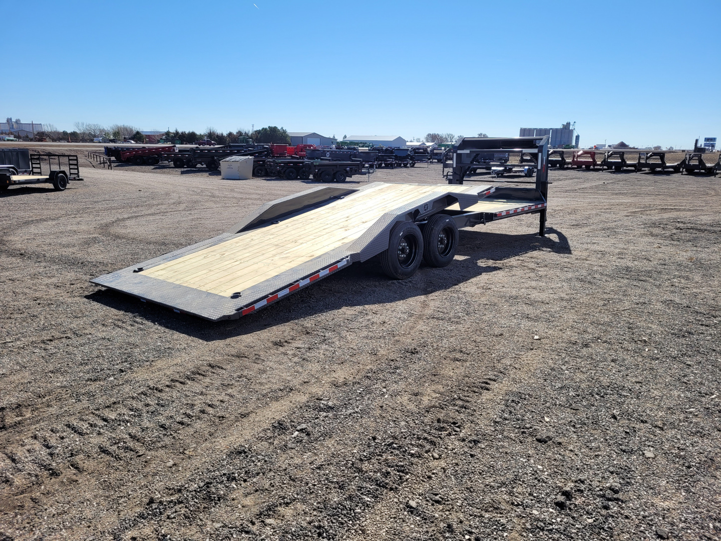 New 2026 Buckshot 102"x26' Gooseneck Tilt Trailer W/8k Axles