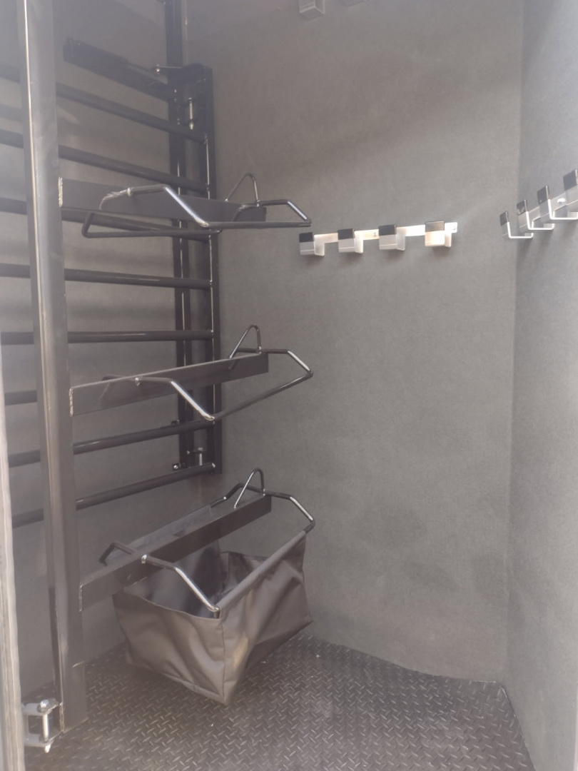 New 2026 Trails West Sierra 3 Horse Trailer w/ 13x13 Living Quarters