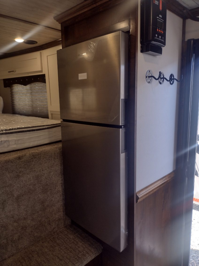 New 2026 Trails West Sierra 3 Horse Trailer w/ 13x13 Living Quarters