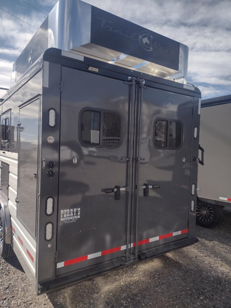 New 2026 Trails West Sierra 3 Horse Trailer w/ 13x13 Living Quarters