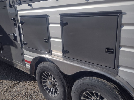 New 2026 Trails West Sierra 3 Horse Trailer w/ 13x13 Living Quarters