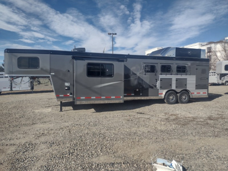 New 2026 Trails West Sierra 3 Horse Trailer w/ 13x13 Living Quarters