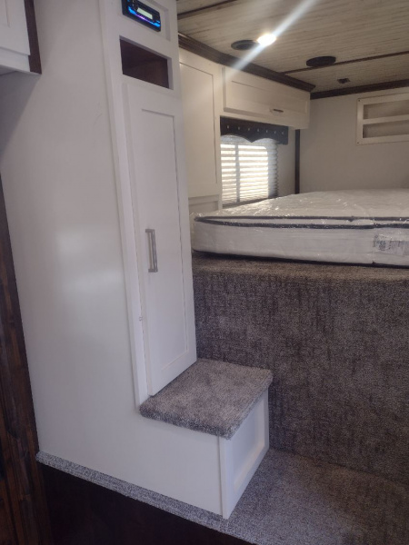 New 2026 Trails West Sierra 3 Horse Trailer w/ 13x13 Living Quarters