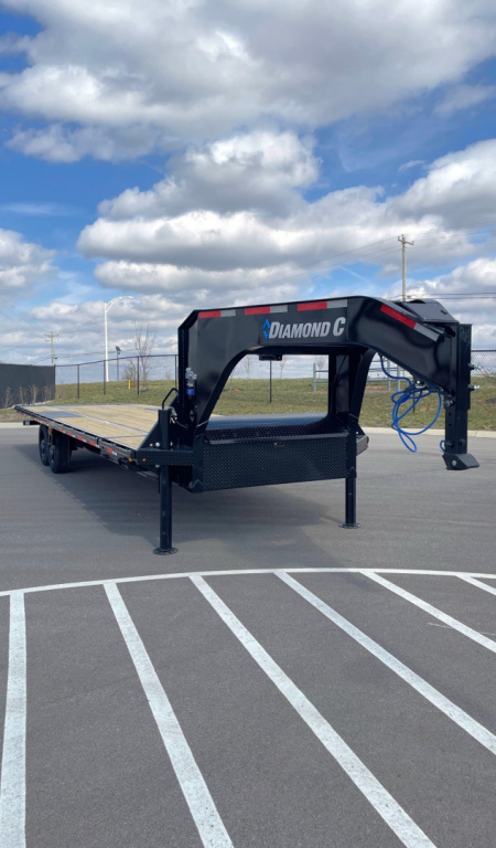 New Diamond C 28' DET 210 GN Deck Over Power Tilt Equipment Trailer: 23K GVWR, Spare, Solar