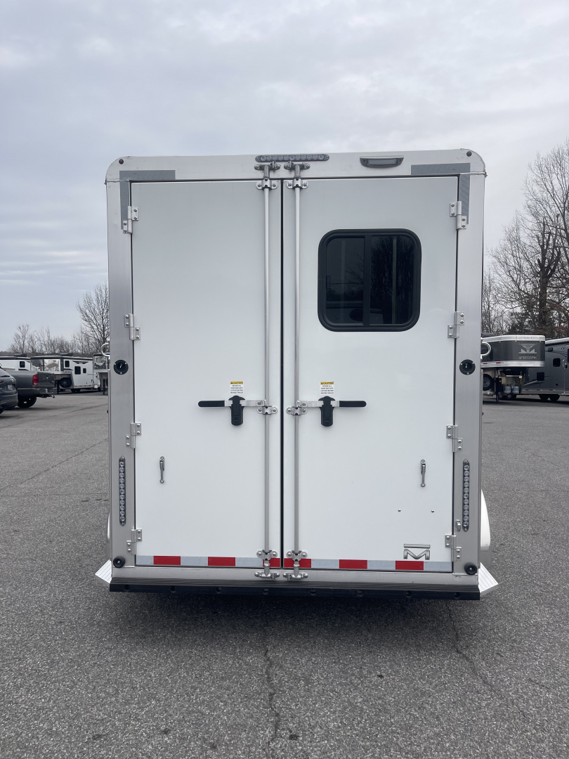 New 2026 Merhow Trailers ES730SL- 3H BP Horse Trailer