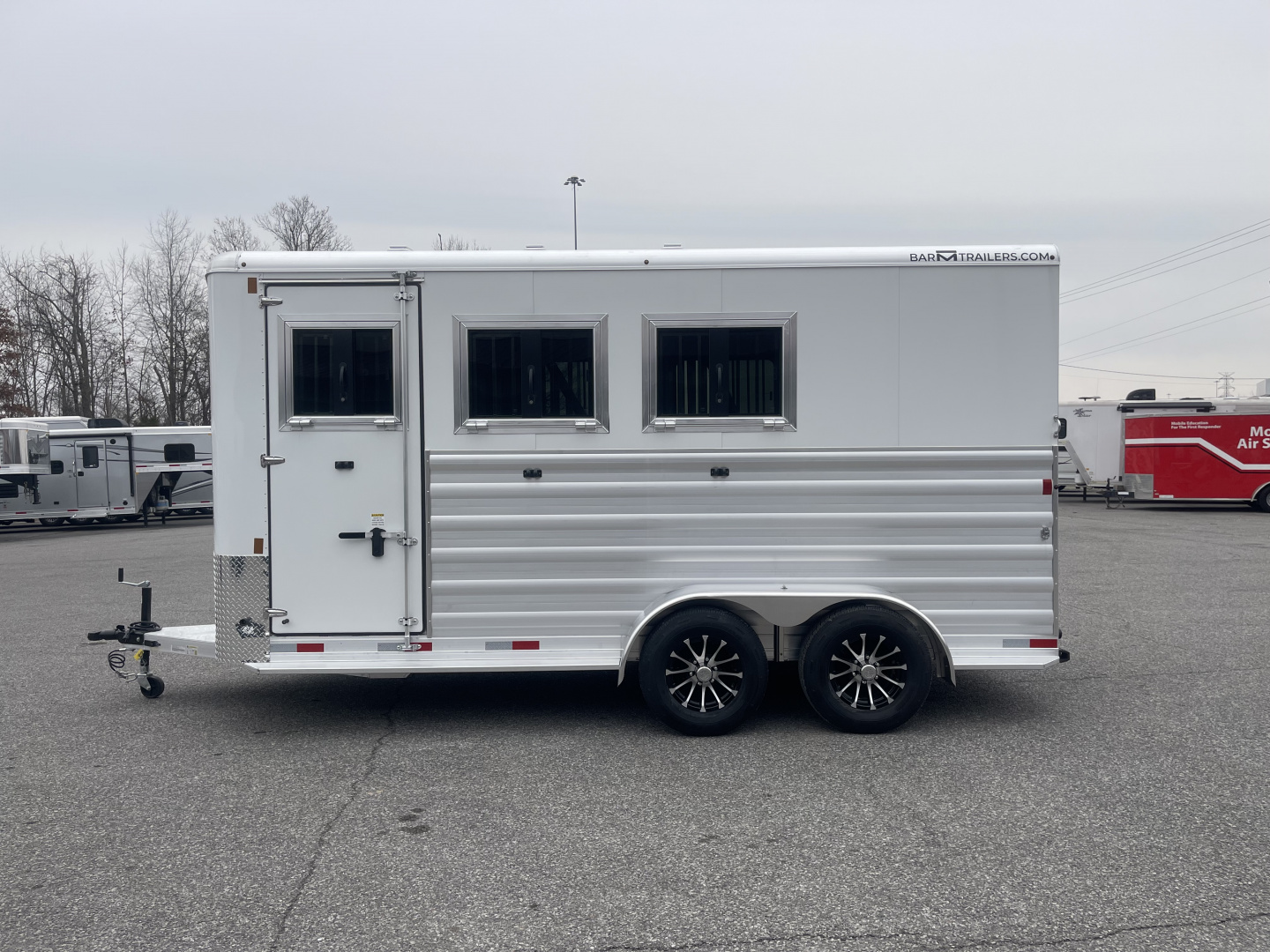 New 2026 Merhow Trailers ES730SL- 3H BP Horse Trailer