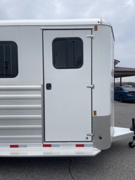 New 2026 Bar-M Trailers ES730SL- 3H BP Horse Trailer