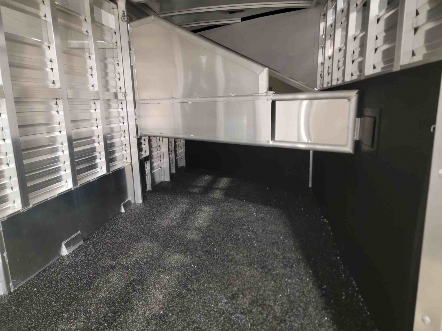 New 2026 Exiss Trailers 3 HORSE 7x14x7 Horse Trailer