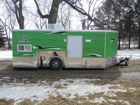 New Ice Castle 8′ x 17′ Mille Lacs Hybrid RV