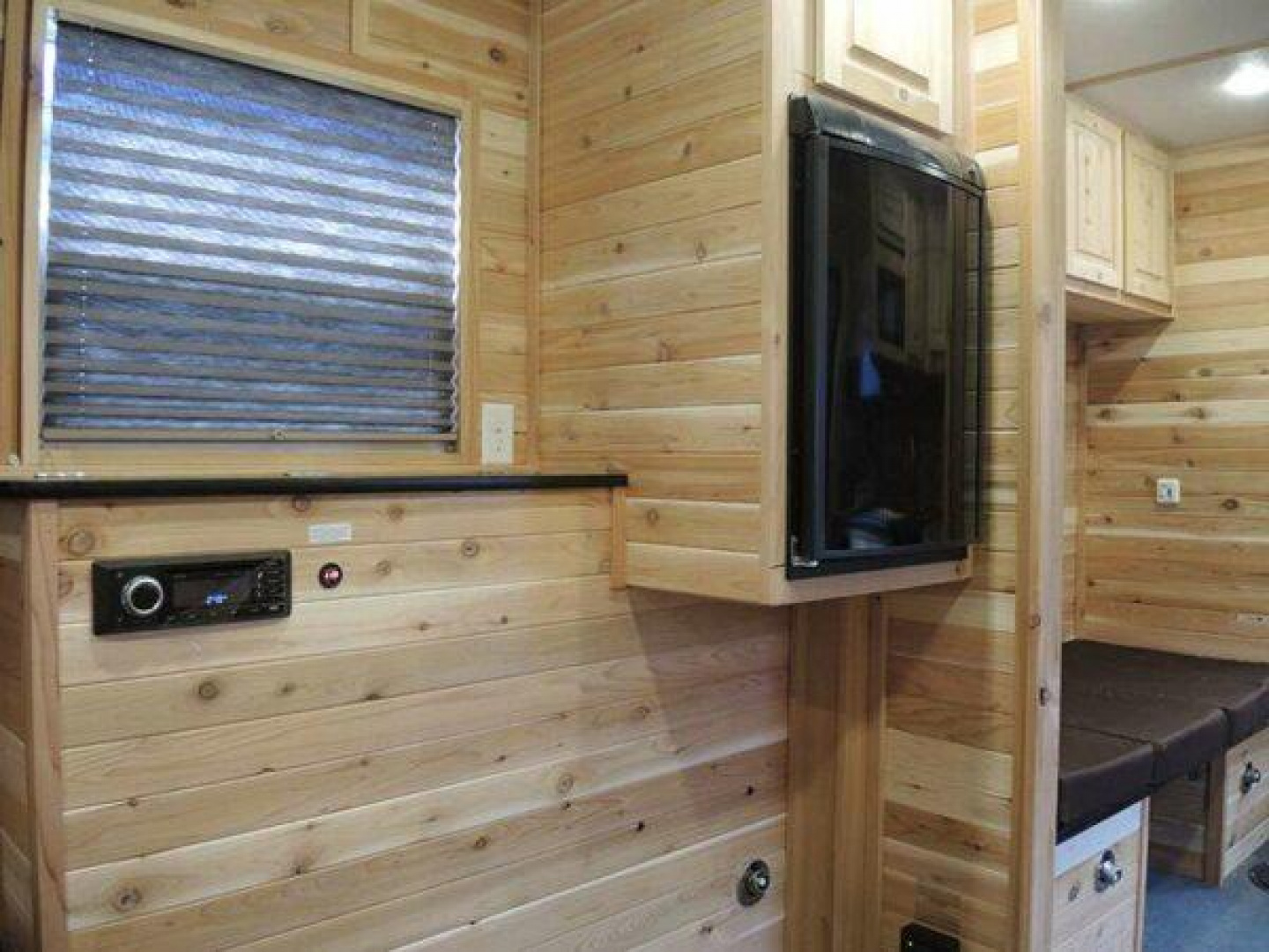 New 2025 Ice Castle 8' x 17' RV Hybrid