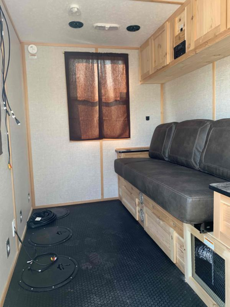 New Ice Castle 6.5' x 8' Little Jigger