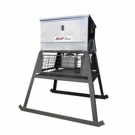 New 300-lb. Stand & Fill Broadcast All Season Feeder