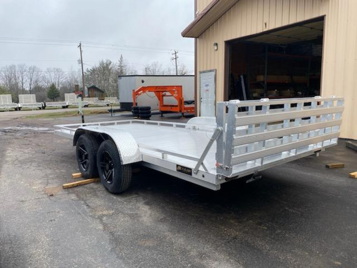 New 2025 Paraiso Global 7' x 16' 7K Low Pro Utility Trailer