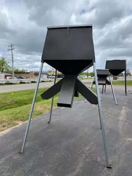 New 1000 lbs Pro Evo Feeders