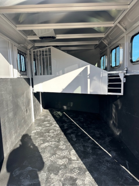 New 2026 Trails West 3 Horse Adventure