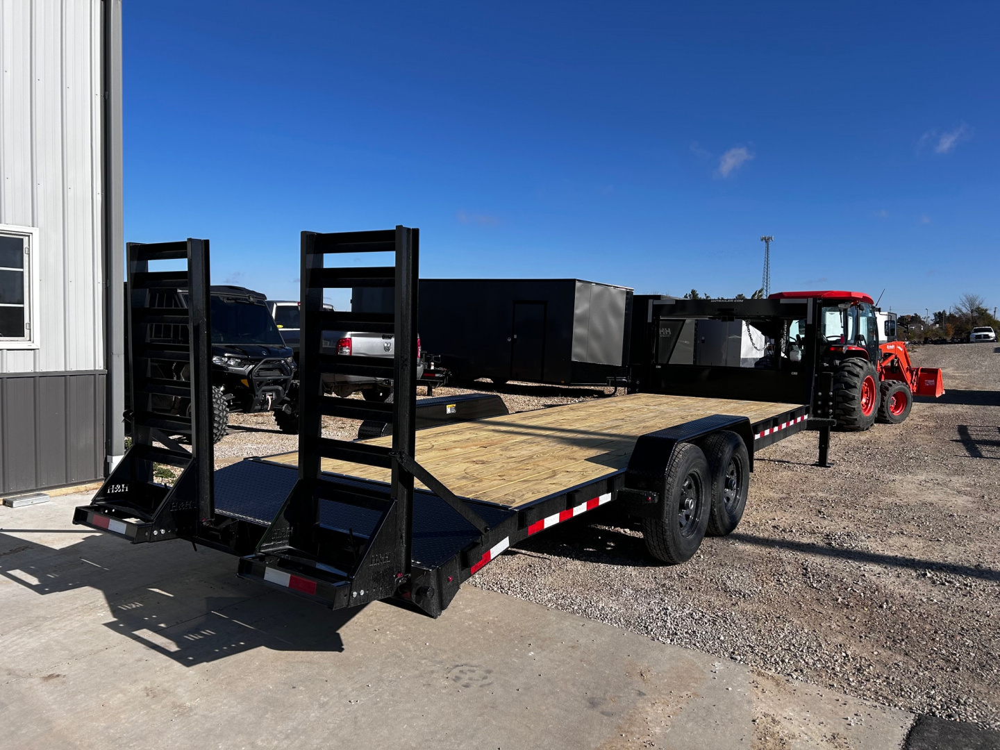 New 2026 H&H Trailers 82"X22' GN 14K GVWR STAND-UP RAMPS Equipment Trailer