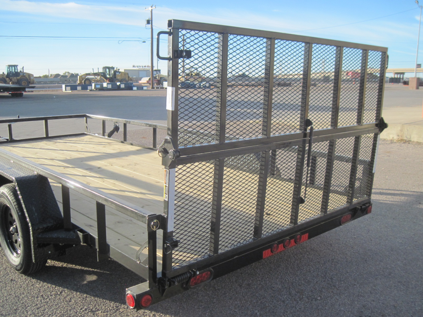 New 2026 Load Trail 83x16 Tandem Utility w/ 4' Bifold Gate 7k
