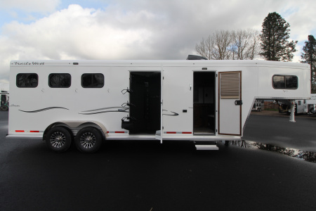 New 2026 Trails West Classic 7x7 Weekender Living Quarters 3 Horse Trailer
