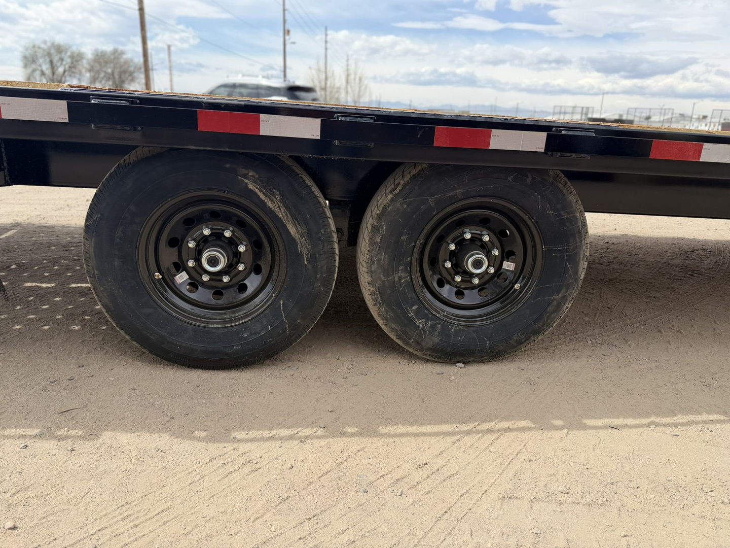 New 2026 Southland Trailers 8.5-25 Deckover Equipment Hauler W/ Max Ramps 14K GVWR