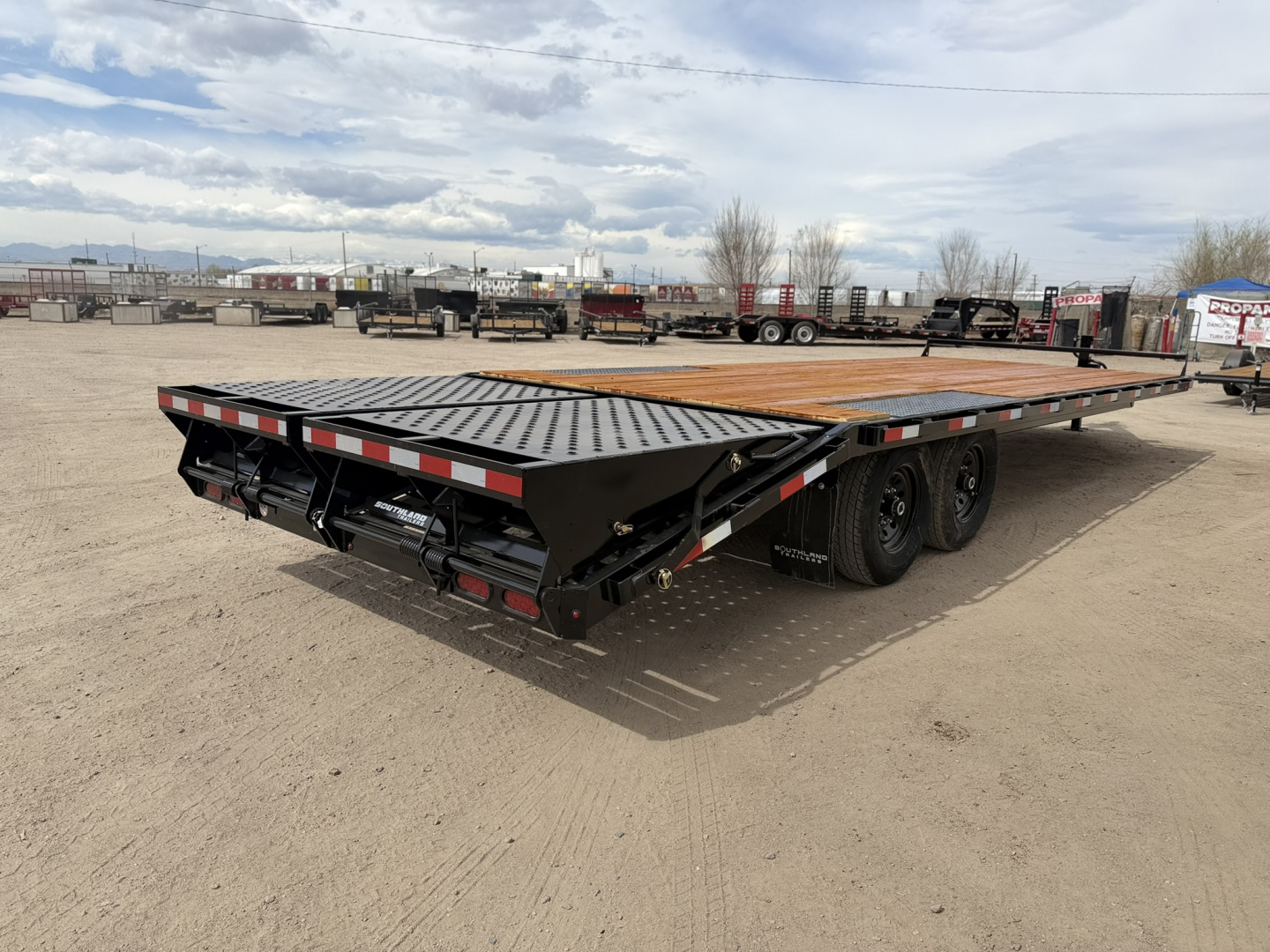 New 2026 Southland Trailers 8.5-25 Deckover Equipment Hauler W/ Max Ramps 14K GVWR