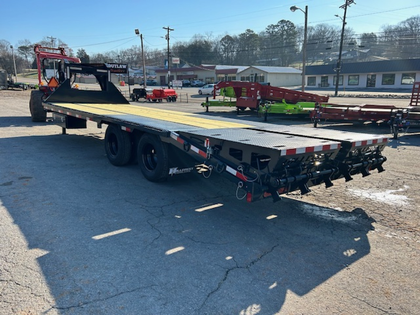 New 2026 HillCrest Gooseneck 20+5 22.9 W/ Max Ramps & (2) Underslung Side Tool Boxes