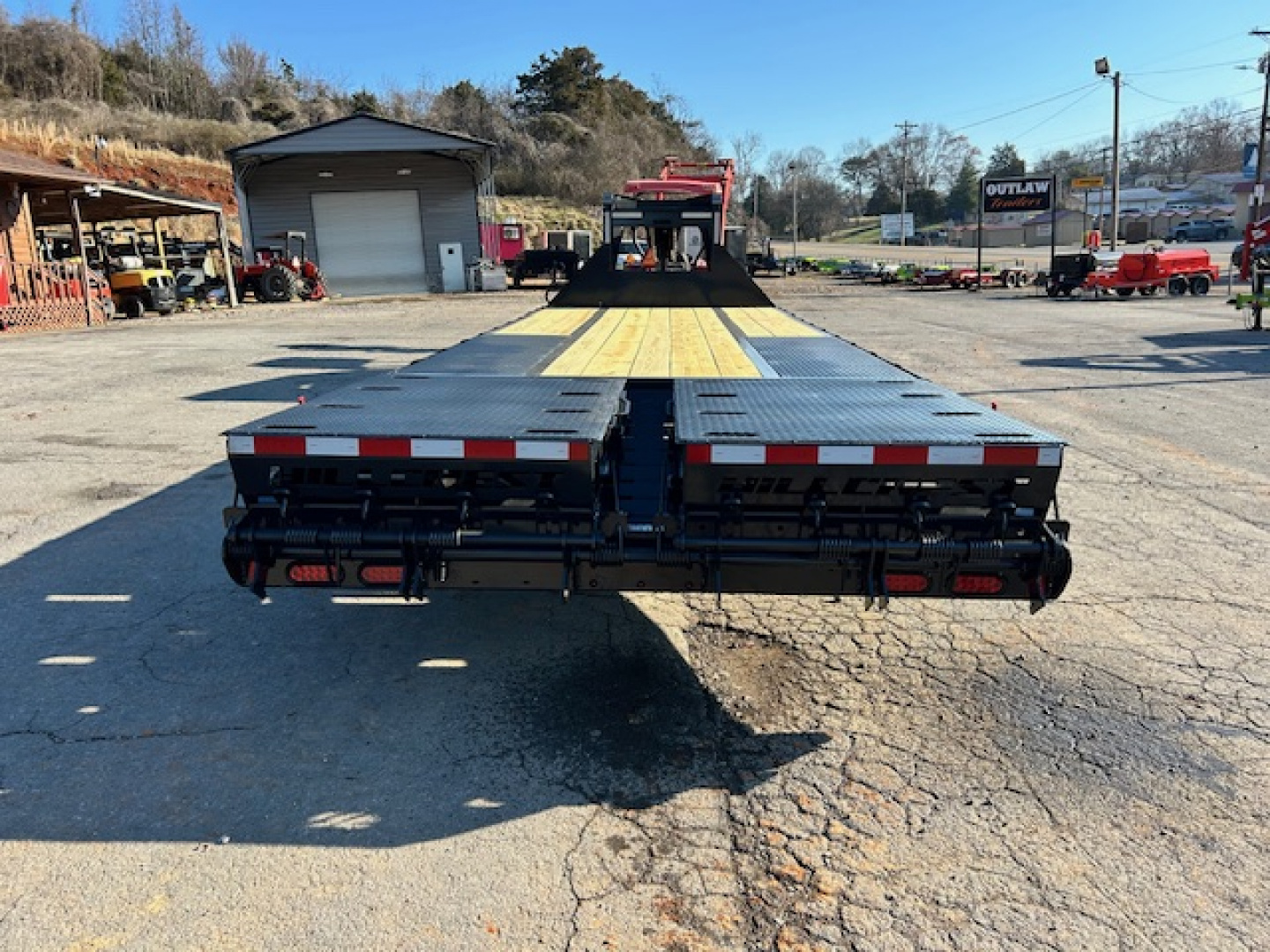 New 2026 HillCrest Gooseneck 20+5 22.9 W/ Max Ramps & (2) Underslung Side Tool Boxes