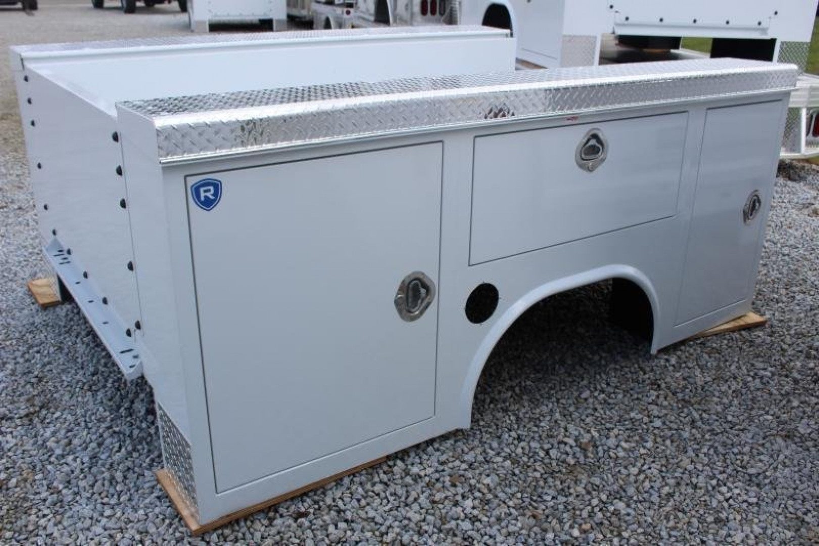 New 2026 Royal Truck Body 7-86 SRW LONG BED XP Service Body