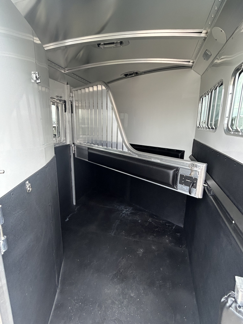 New 2026 4-Star Trailers 2 Horse Slant Load Horse Trailer