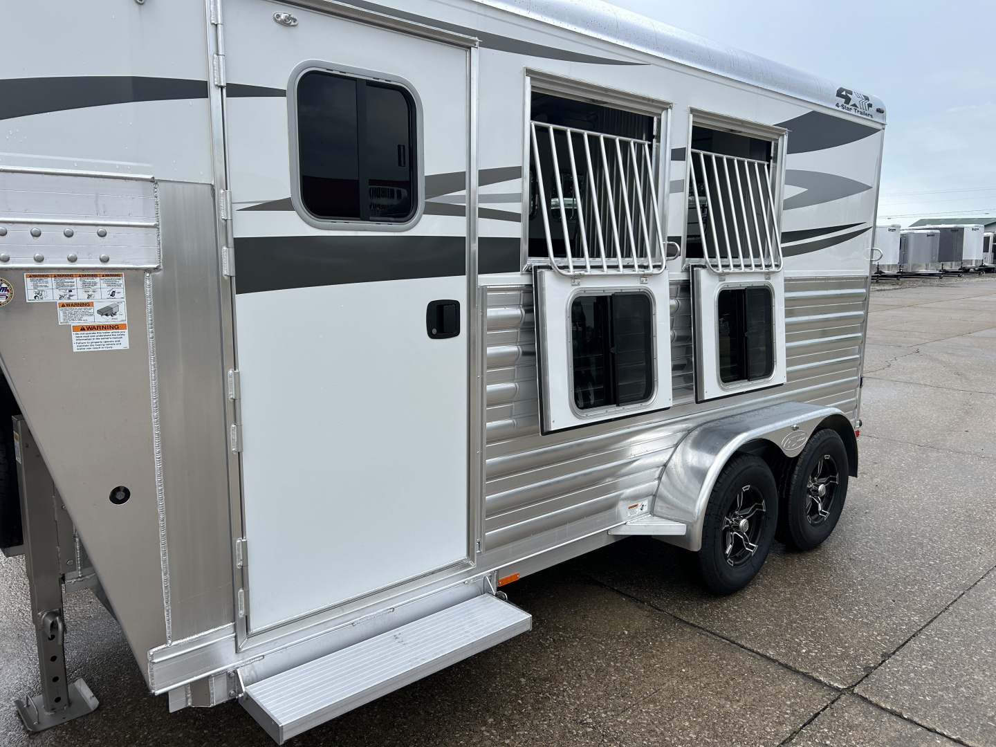 New 2026 4-Star Trailers 2 Horse Slant Load Horse Trailer