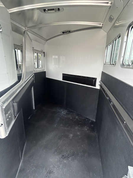 New 2026 4-Star Trailers 2 Horse Slant Load Horse Trailer