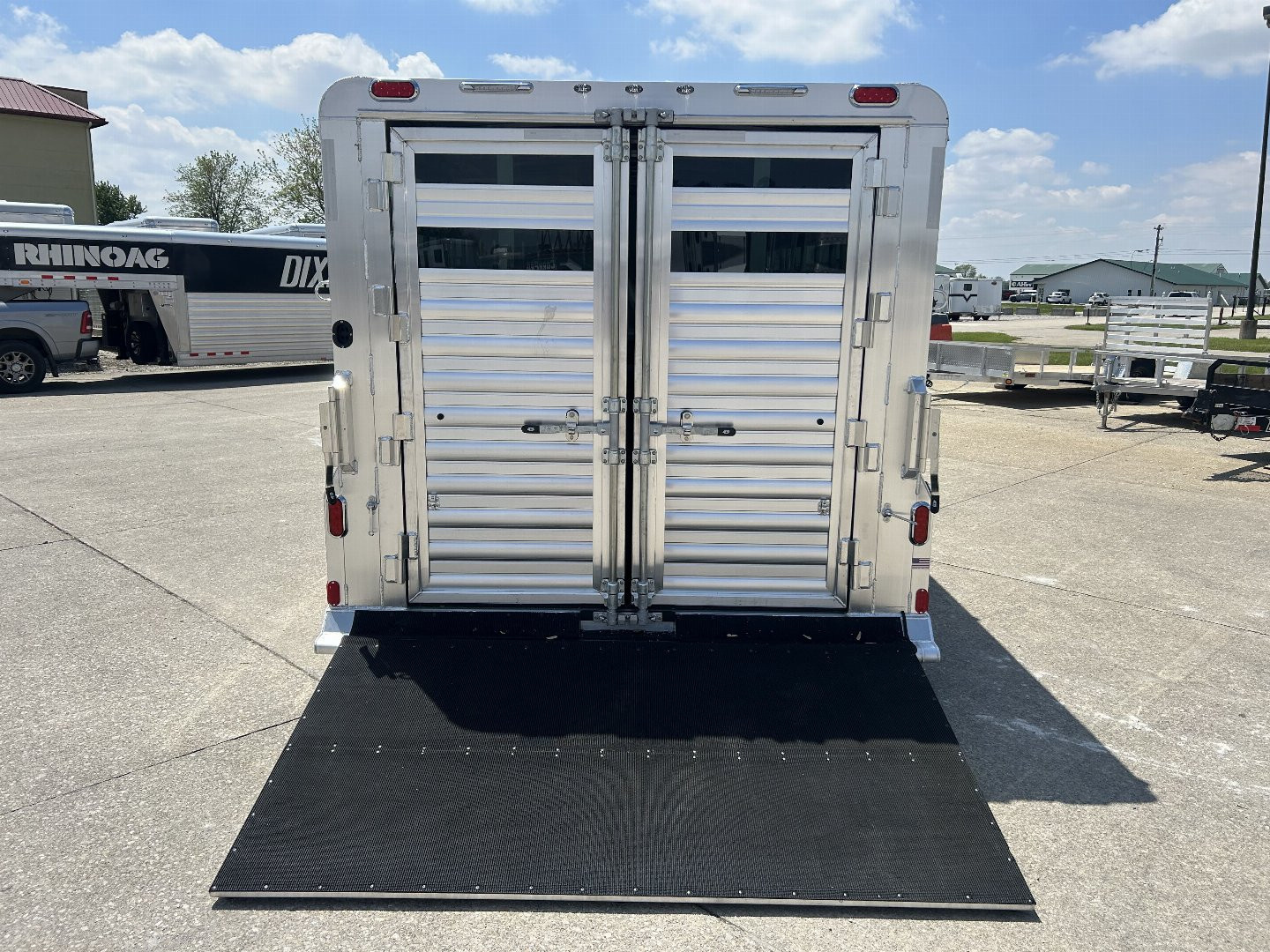 New 2026 4-Star Trailers 6 Horse Slant Load Horse Trailer