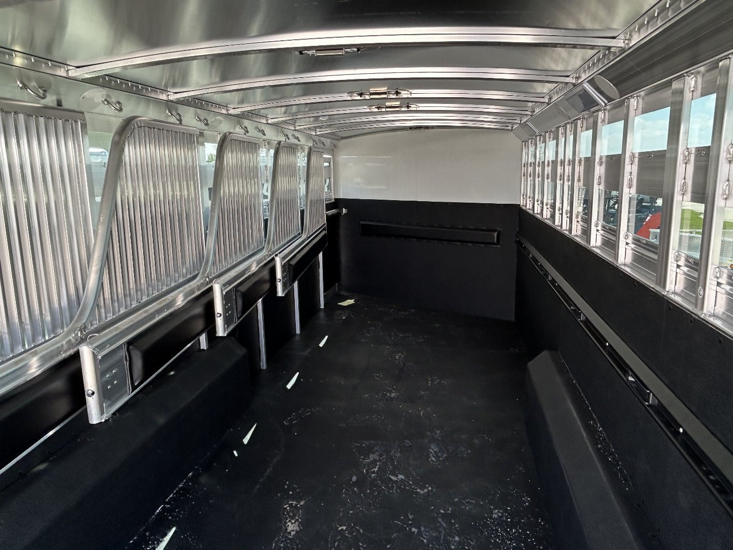 New 2026 4-Star Trailers 6 Horse Slant Load Horse Trailer