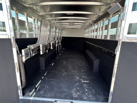 New 2026 4-Star Trailers 6 Horse Slant Load Horse Trailer