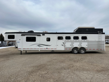 Used 2023 Trails West Sierra 4 Horse 15x19 Living Quarter