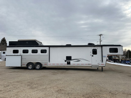 Used 2023 Trails West Sierra 4 Horse 15x19 Living Quarter