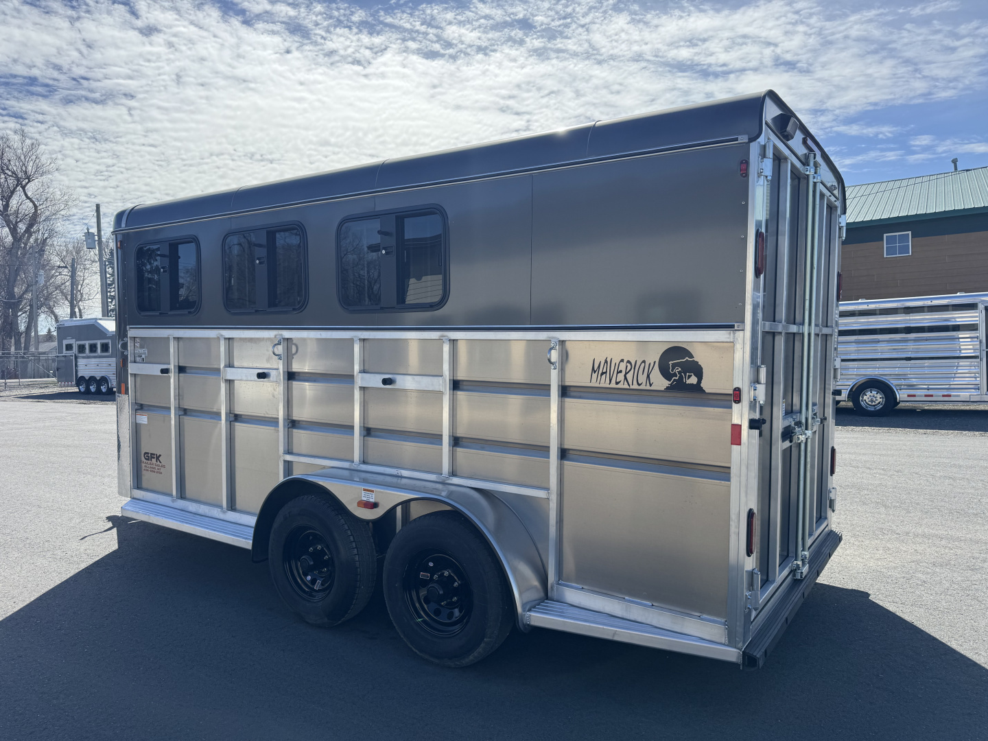 New 2026 Maverick Lite Deluxe 3 Horse Bumper Pull