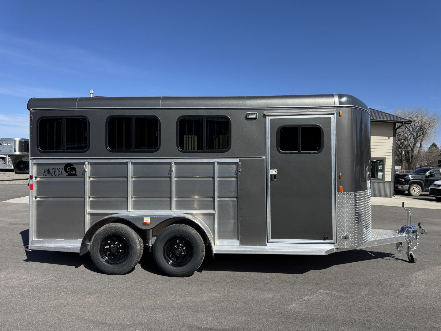 New 2026 Maverick Lite Deluxe 3 Horse Bumper Pull