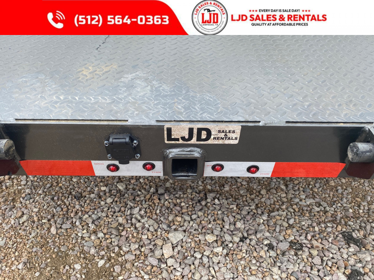 New 2026 Triple R - Drive Over Fender 26' Gooseneck Trailer - 14 Ply Tires