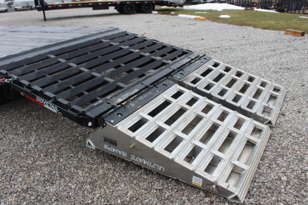 Used 2024 Moritz FDGH DT 25' + 5' GOOSENECK Deckover Flatbed Trailer- Full Width Aluminum Ramps- 25900# GVW