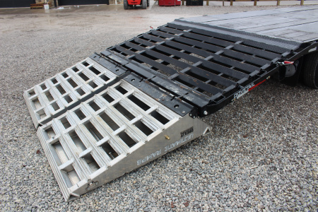 Used 2024 Moritz FDGH DT 25' + 5' GOOSENECK Deckover Flatbed Trailer- Full Width Aluminum Ramps- 25900# GVW