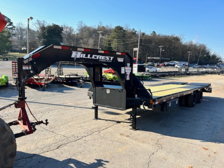 New HillCrest Gooseneck 20+5 22.9 W/ Max Ramps w/ 2 underslung tool boxes