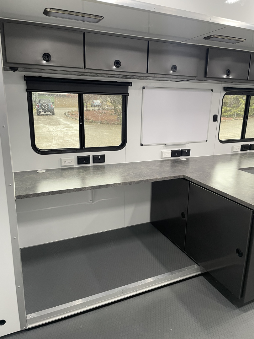 Consignment 2026 ATC Pro300 36' Command/Response Aluminum Office Trailer