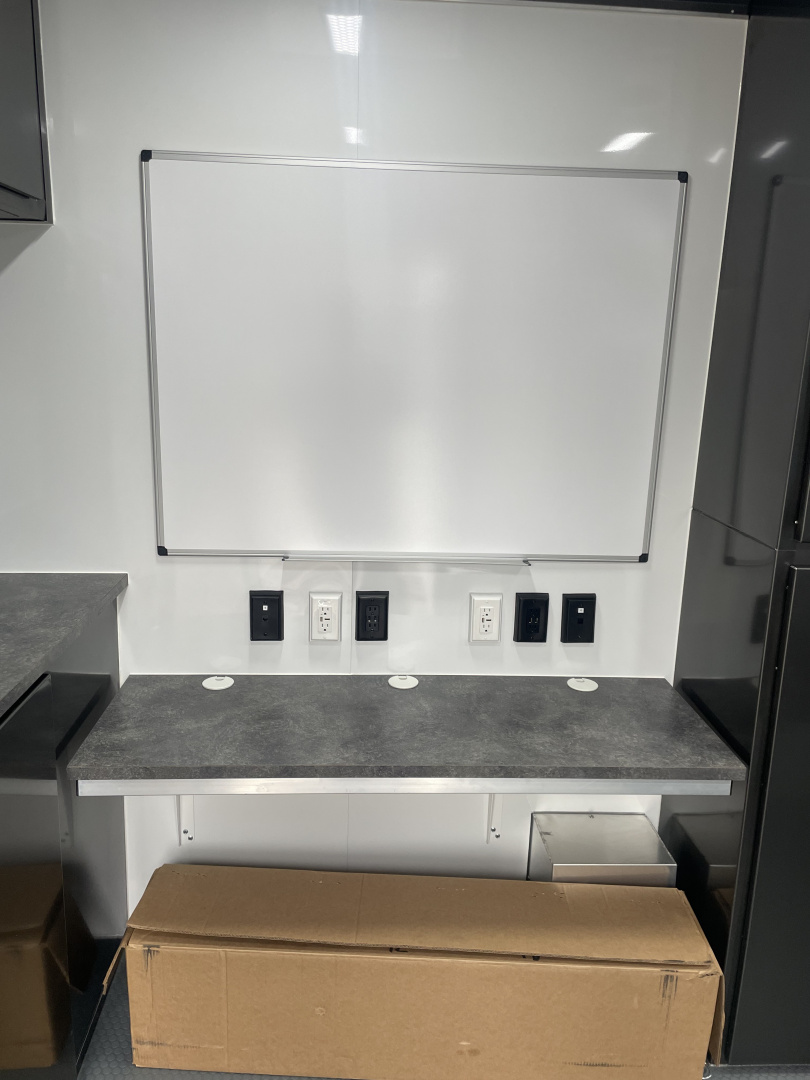 Consignment 2026 ATC Pro300 36' Command/Response Aluminum Office Trailer