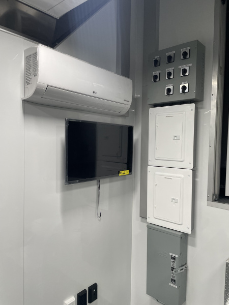 Consignment 2026 ATC Pro300 36' Command/Response Aluminum Office Trailer