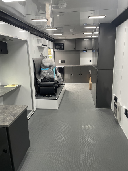 Consignment 2026 ATC Pro300 36' Command/Response Aluminum Office Trailer