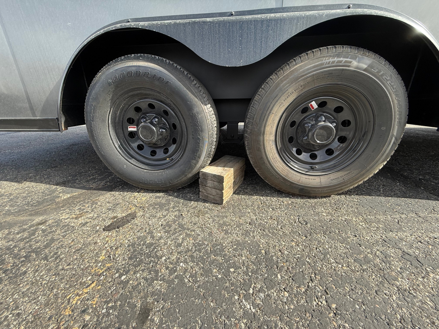 New 2026 Cross Trailers 8.5X20 Cargo / Enclosed Trailer