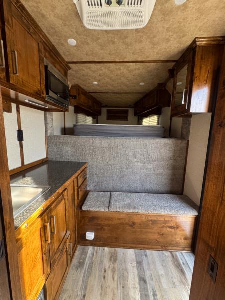 Used 2024 Trails West 3H GN CLASSIC WEEKENDER Horse Trailer