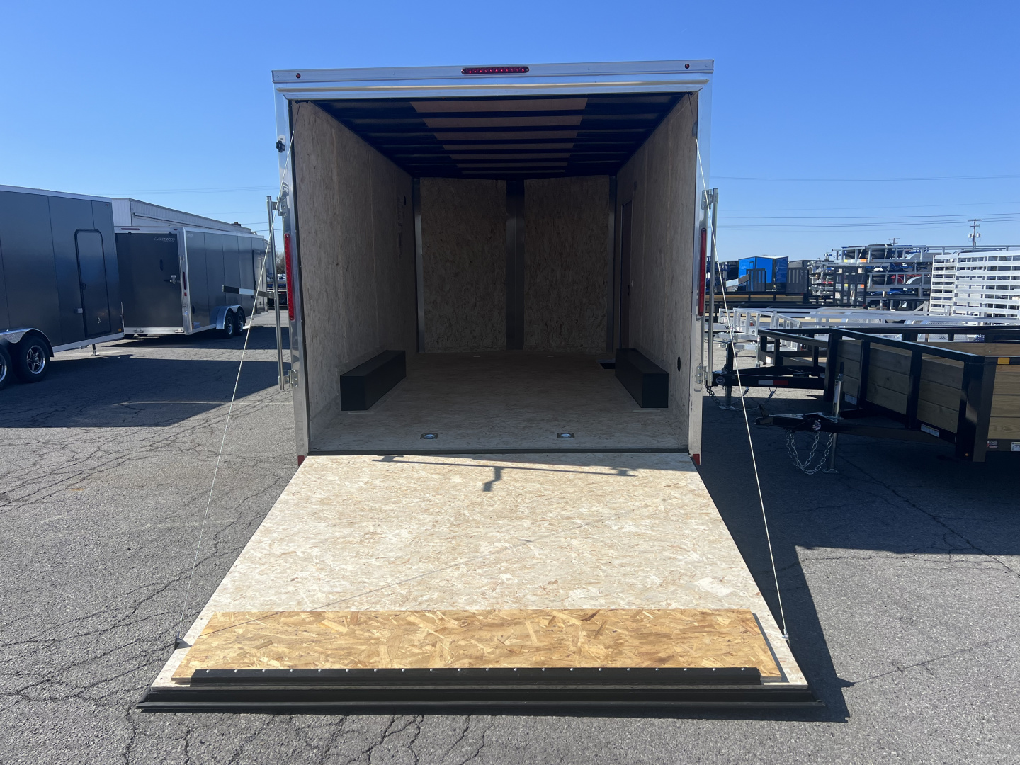 New 2026 Look Trailers 8.5x16 10K RAMP DOOR ST DLX Cargo / Enclosed Trailer