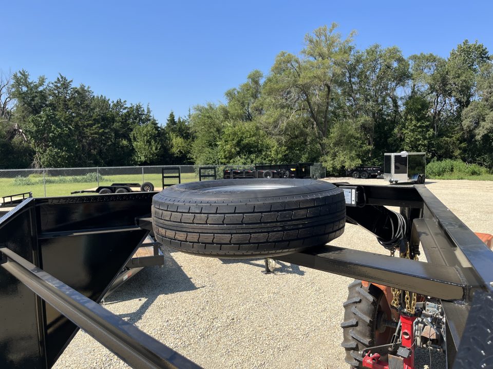 New 2026 Double A 102"x24' Gooseneck 14K